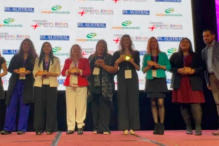 Mujeres Lideres 003